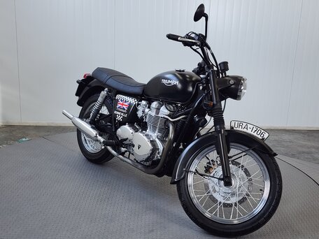 2004 Triumph Bonneville T100, чёрный, 559000 рублей, вид 2