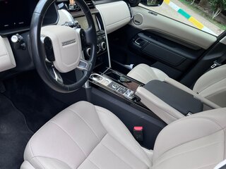 2019 Land Rover Discovery V, чёрный, 5250000 рублей, вид 4