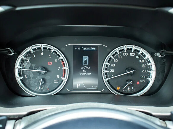 2026 Suzuki Grand Vitara III, серебристый, 3650000 рублей - вид 8