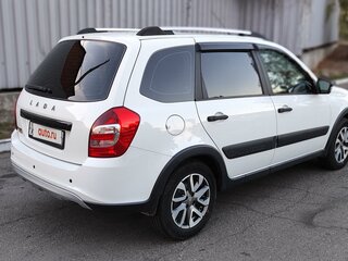 2019 Lada (ВАЗ) Granta Cross I Рестайлинг, белый, 880000 рублей, вид 3