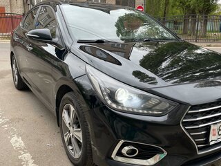 2017 Hyundai Solaris II, чёрный, 1150000 рублей, вид 2