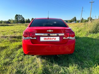 2012 Chevrolet Cruze I, красный, 715000 рублей, вид 4