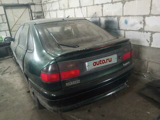 1996 Renault Laguna I, зелёный, 110000 рублей, вид 1
