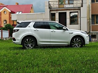 2022 Land Rover Discovery Sport I Рестайлинг, белый, 4700000 рублей, вид 4