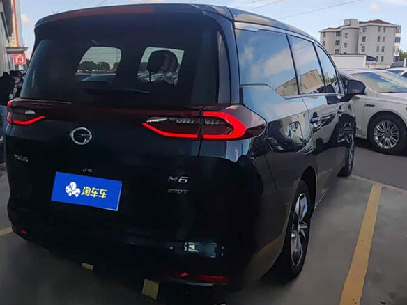2022 GAC Trumpchi M6 Pro, чёрный - вид 2