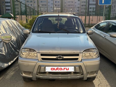 2004 Chevrolet Niva I, серебристый, 340000 рублей, вид 2