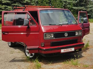 1988 Volkswagen Multivan 4-speed T3, красный, 2500000 рублей, вид 4