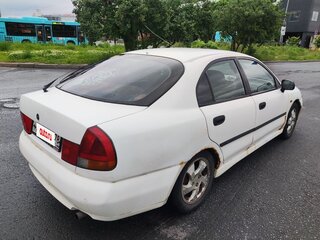 1998 Mitsubishi Carisma I, белый, 150000 рублей, вид 3