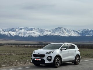 2020 Kia Sportage IV Рестайлинг, белый, 2100000 рублей, вид 3