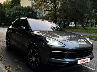 2019 Porsche Cayenne III, серый, 6100000 рублей, вид 4