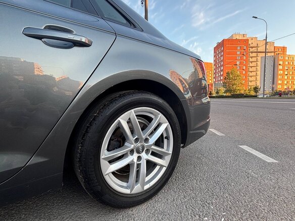 2018 Audi A4 V (B9), серый - вид 10