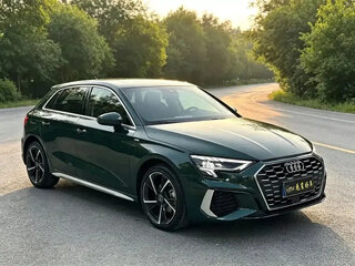 2023 Audi A3 Sportback 35 TFSI IV (8Y), зелёный, 2180000 рублей, вид 3