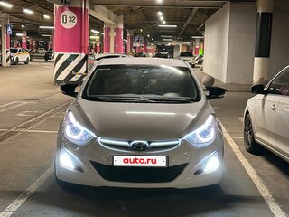 2015 Hyundai Elantra V (MD) Рестайлинг, белый, 1300000 рублей, вид 1