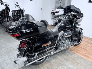 2023 Harley-Davidson Road Glide Limited, чёрный, 3599000 рублей, вид 5