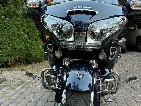 2009 Honda GL 1800 Gold Wing, синий, 1800000 рублей, вид 5