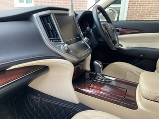 2014 Toyota Crown XIV (S210), белый, 3000000 рублей, вид 3