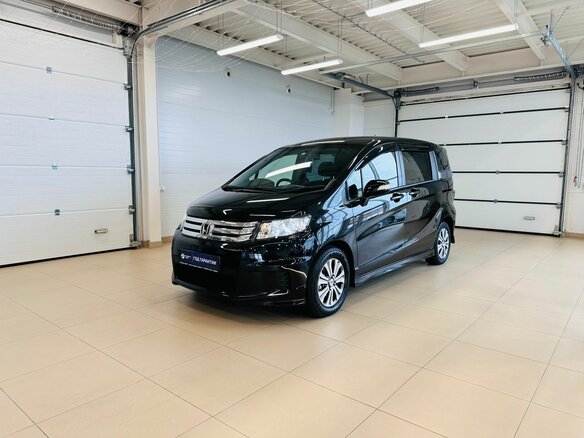 2012 Honda Freed Spike I Рестайлинг, чёрный - вид 2