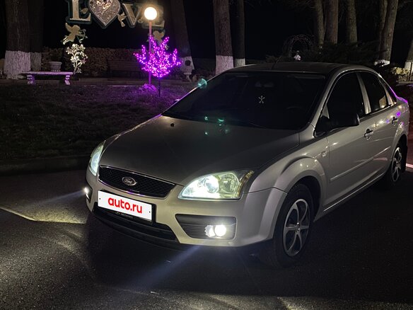 2005 Ford Focus II, серебристый, 425000 рублей