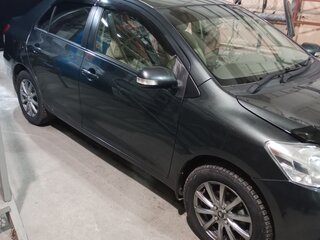 2011 Toyota Belta I, серый, 800000 рублей, вид 4