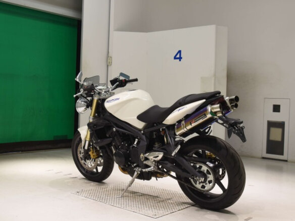 2011 Triumph Speed Triple, белый, 365000 рублей - вид 5