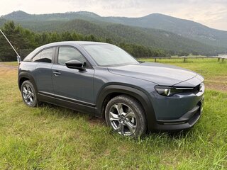 2022 Mazda MX-30 I, серый, 2930000 рублей, вид 2