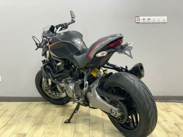 2019 Ducati Monster 821, чёрный - вид 26