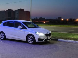 2015 BMW 2 серии Active Tourer 218i F45, белый, 1480000 рублей, вид 4