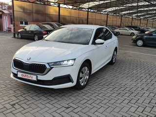 2021 Skoda Octavia IV (A8), белый, 1800000 рублей, вид 1