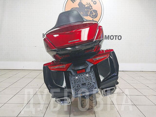 2018 Honda GL 1800 Gold Wing, красный, 2290000 рублей, вид 5