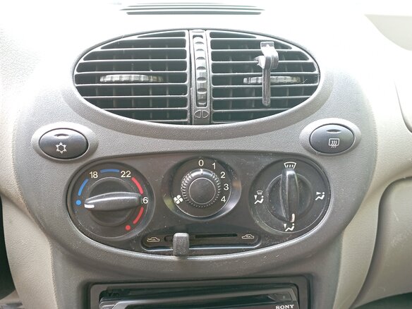 2009 Lada (ВАЗ) Kalina I, пурпурный, 135000 рублей - вид 7