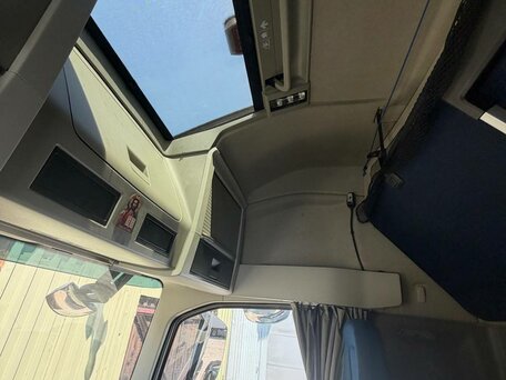 2023 Volvo FH, серебристый, 15500000 рублей, вид 4