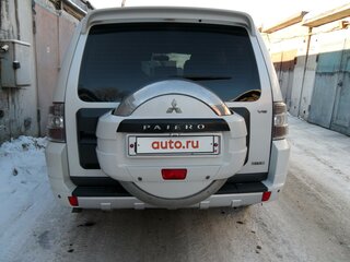 2010 Mitsubishi Pajero IV, белый, 2300000 рублей, вид 3