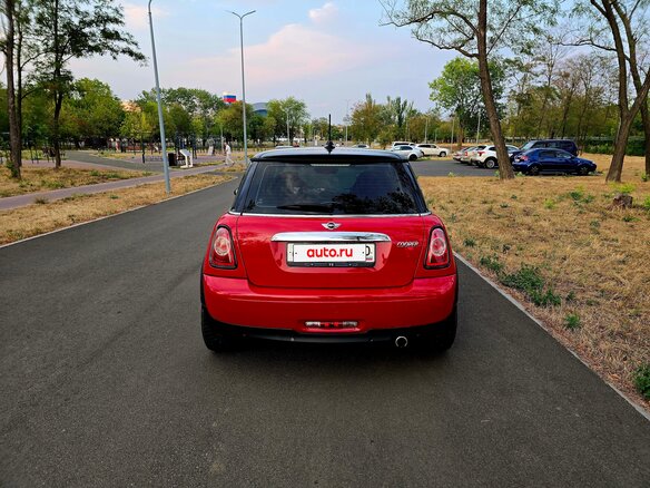 2013 Mini Hatch Cooper II (R56) Рестайлинг, красный, 900000 рублей - вид 8