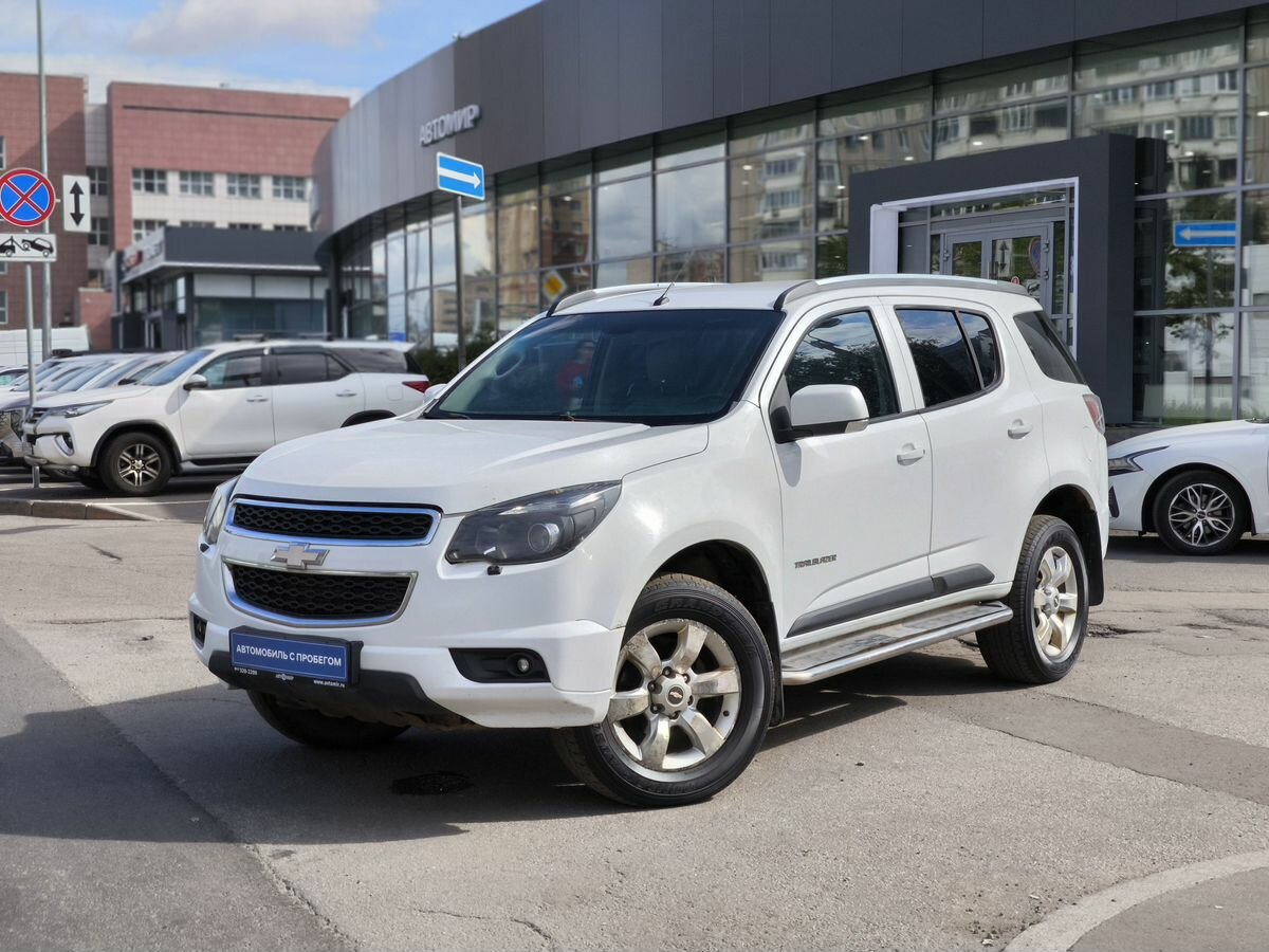 Открыть фотографии: Chevrolet TrailBlazer II