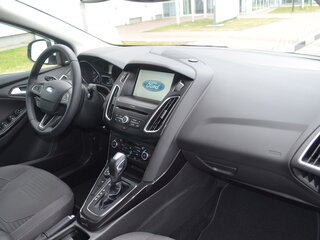 2016 Ford Focus III Рестайлинг, белый, 1720000 рублей, вид 5
