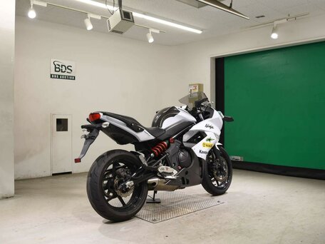 2010 Kawasaki ER-6F (Ninja 650R), белый, 475000 рублей, вид 5