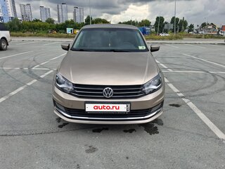 2017 Volkswagen Polo V Рестайлинг, бежевый, 650000 рублей, вид 1