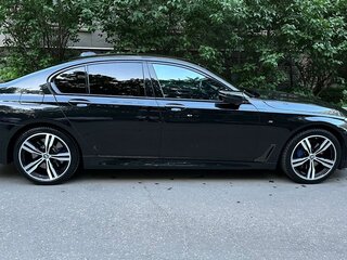 2016 BMW 7 серии 740d xDrive VI (G11/G12), чёрный, 4200000 рублей, вид 3
