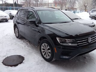 2017 Volkswagen Tiguan Allspace II, чёрный, 2800000 рублей, вид 1