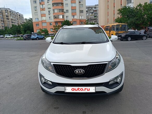 2014 Kia Sportage III Рестайлинг, белый, 1500000 рублей - вид 2