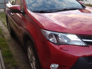 2013 Toyota RAV4 IV (XA40), красный, 1900000 рублей, вид 1