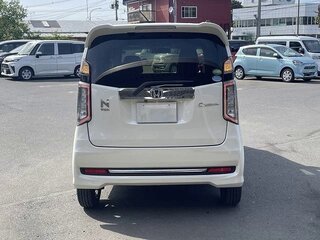 2019 Honda N-WGN I Рестайлинг, белый, 596000 рублей, вид 4