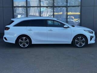 2019 Kia Ceed III, белый, 1499000 рублей, вид 4