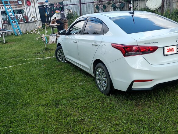 2018 Hyundai Solaris II, белый, 1300000 рублей - вид 16
