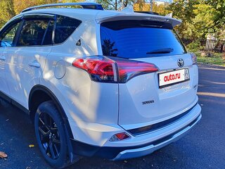 2019 Toyota RAV4 IV (XA40) Рестайлинг, белый, 2540000 рублей, вид 3