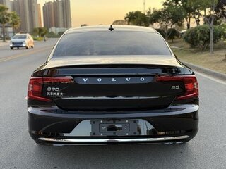 2025 Volvo S90 II Рестайлинг, чёрный, 5263000 рублей, вид 5