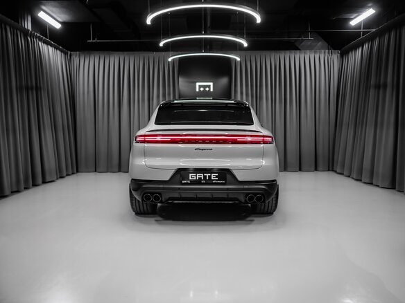 2026 Porsche Cayenne Coupé III Рестайлинг, серый, 20394900 рублей - вид 8