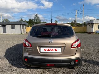 2010 Nissan Qashqai I Рестайлинг, бежевый, 800000 рублей, вид 4