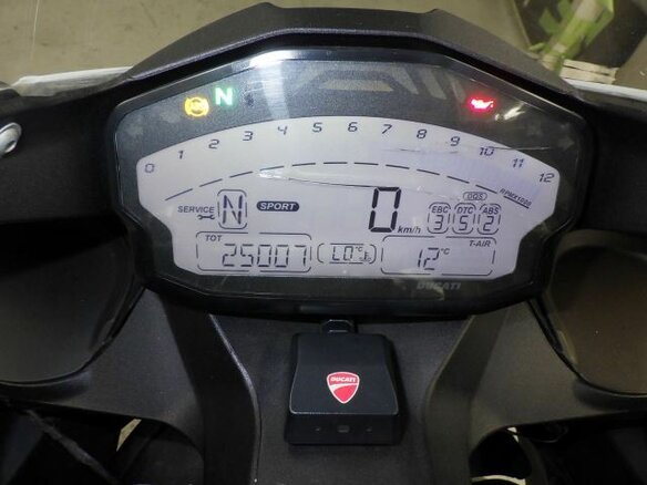 2015 Ducati 899 Panigale, белый, 760000 рублей - вид 6