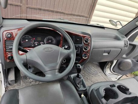 2010 Kia Bongo, белый, 1200000 рублей, вид 3